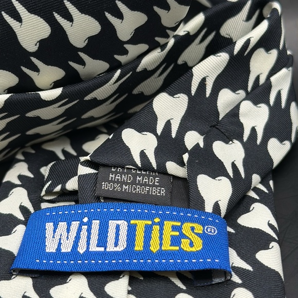 A Tooth Tie - Picture 3 of 3